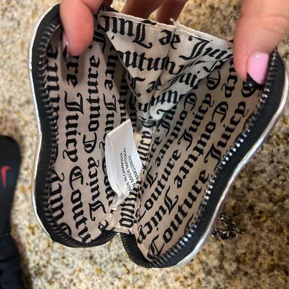 Juicy Couture Black and White Heart Pouch - Picture 2 of 2